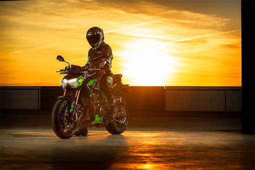 2023 Kawasaki Z900 SE Review